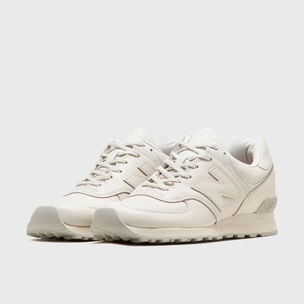 576 Made in England 'Contemporary Luxe'